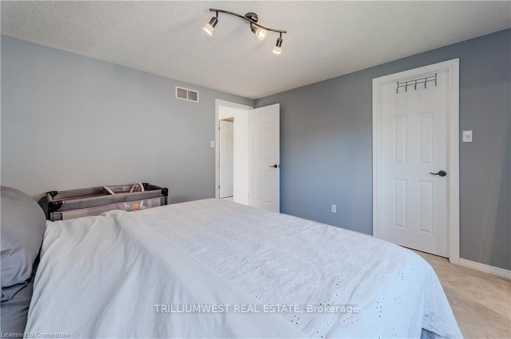 Photo 20 of 391 Towsend Drive, Kitchener, Mill Courtland Woodside Park — HOMEH