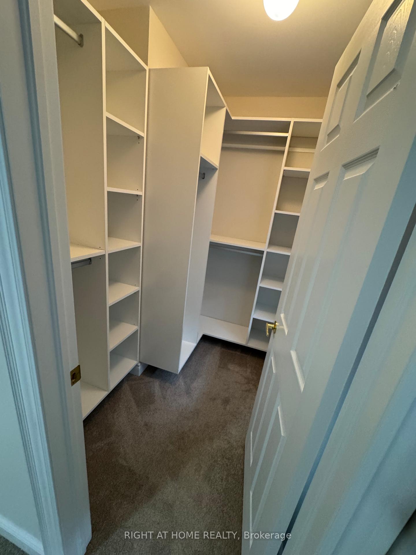 Photo 9 of 9 George Bogg Road, Vaughan, East Woodbridge — HOMEH