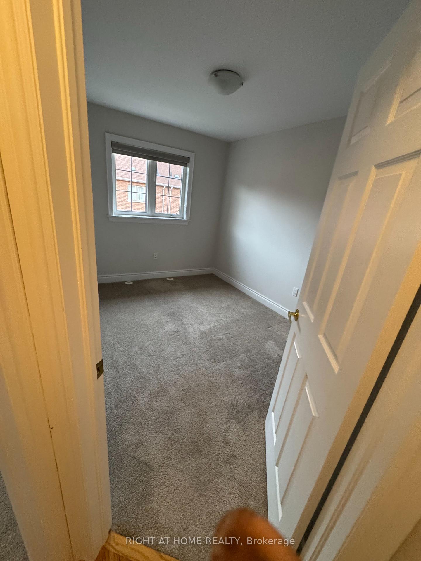 Photo 14 of 9 George Bogg Road, Vaughan, East Woodbridge — HOMEH