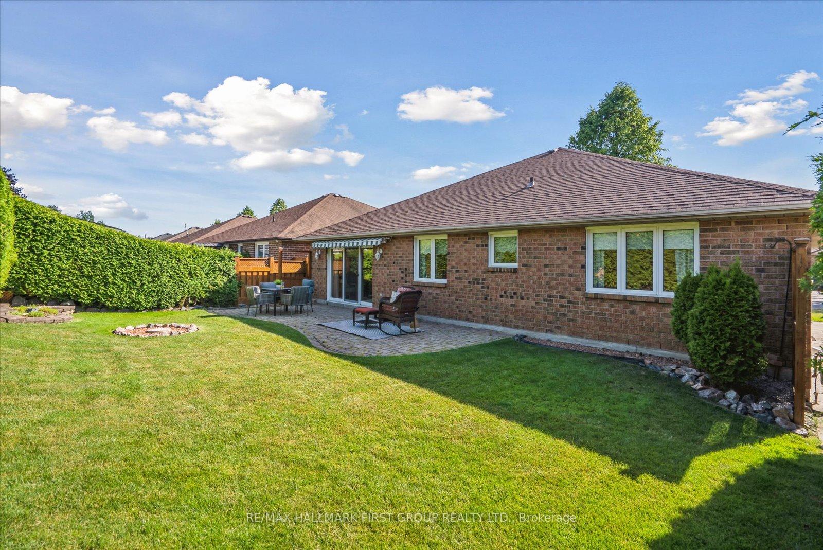Photo 31 of 56 Inglewood Place, Whitby, Blue Grass Meadows — HOMEH