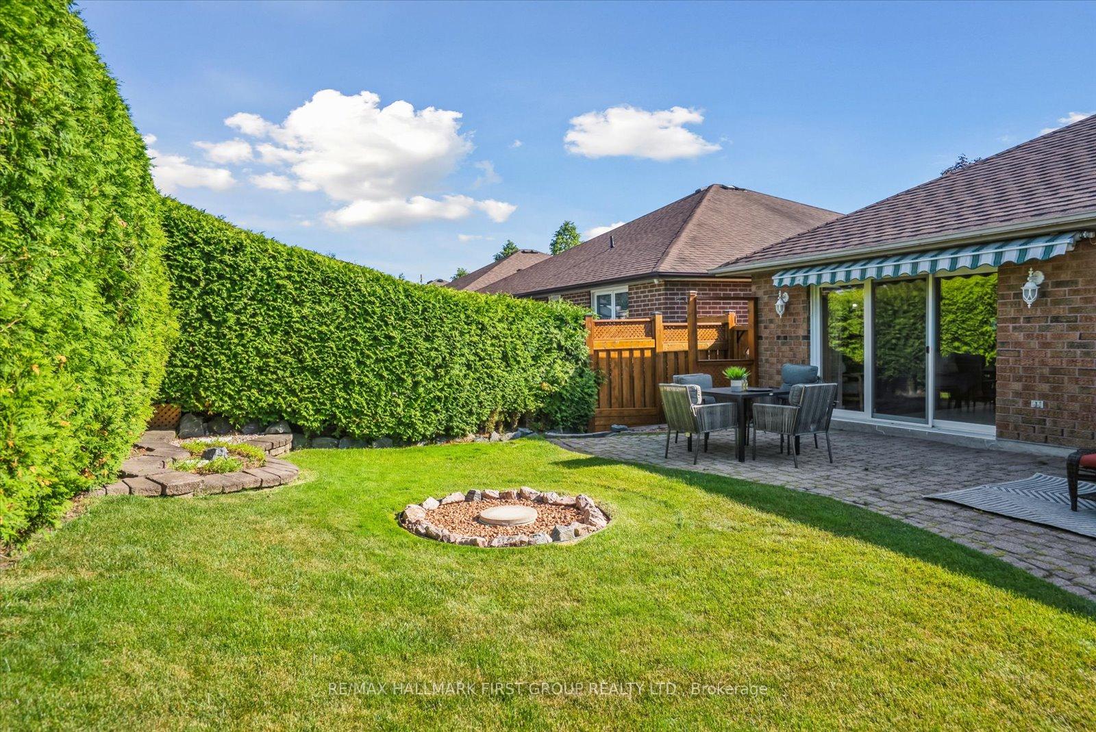 Photo 32 of 56 Inglewood Place, Whitby, Blue Grass Meadows — HOMEH