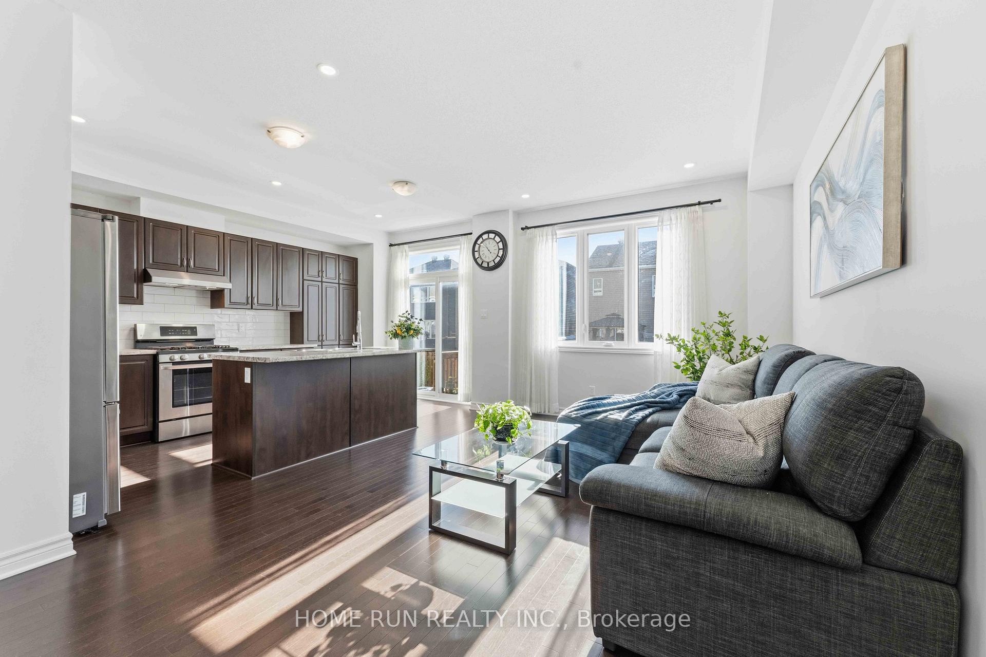 Photo 3 of 2548 Waterlilly Way, Ottawa, Barrhaven - Heritage Park — HOMEH