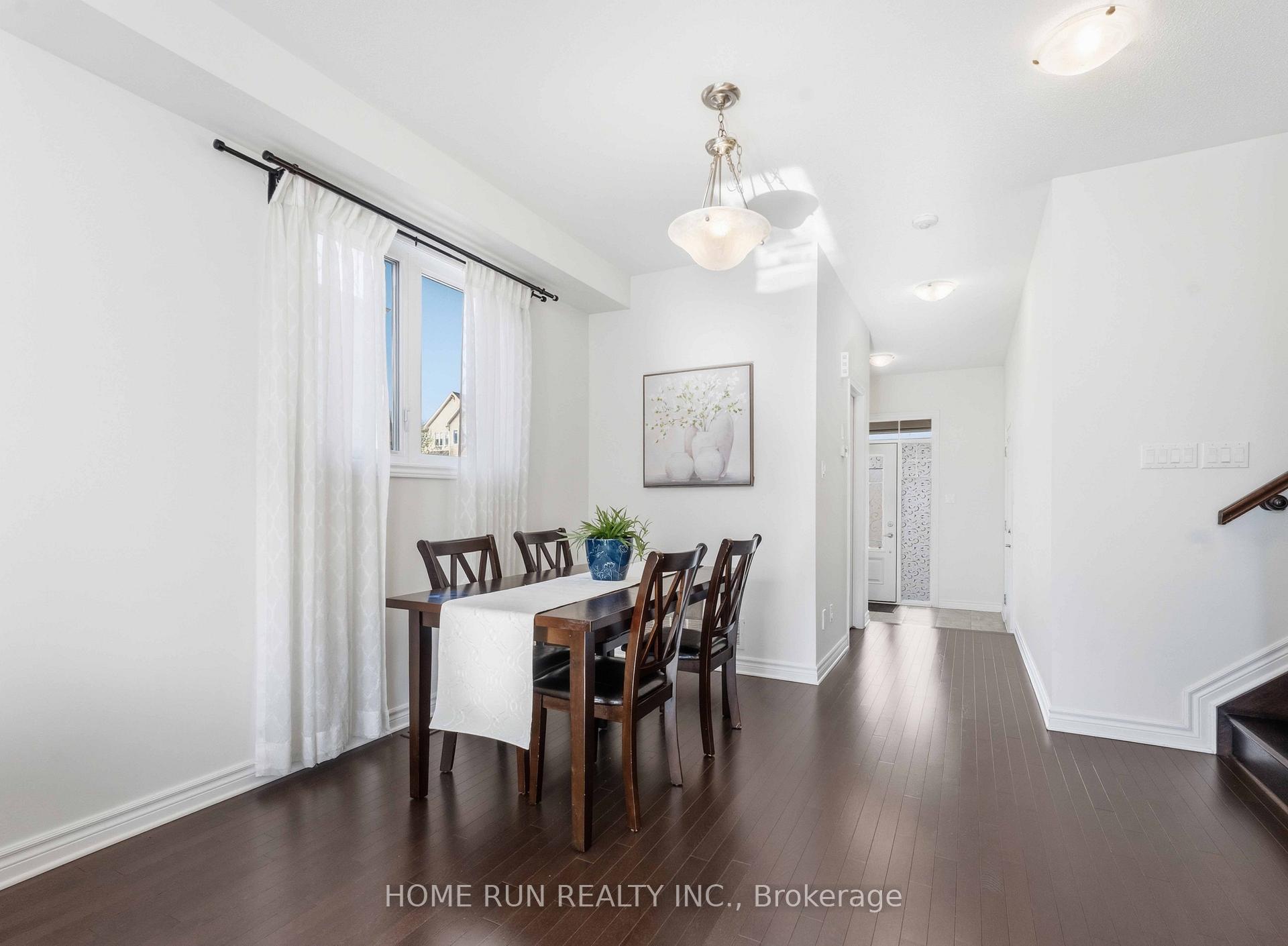 Photo 12 of 2548 Waterlilly Way, Ottawa, Barrhaven - Heritage Park — HOMEH