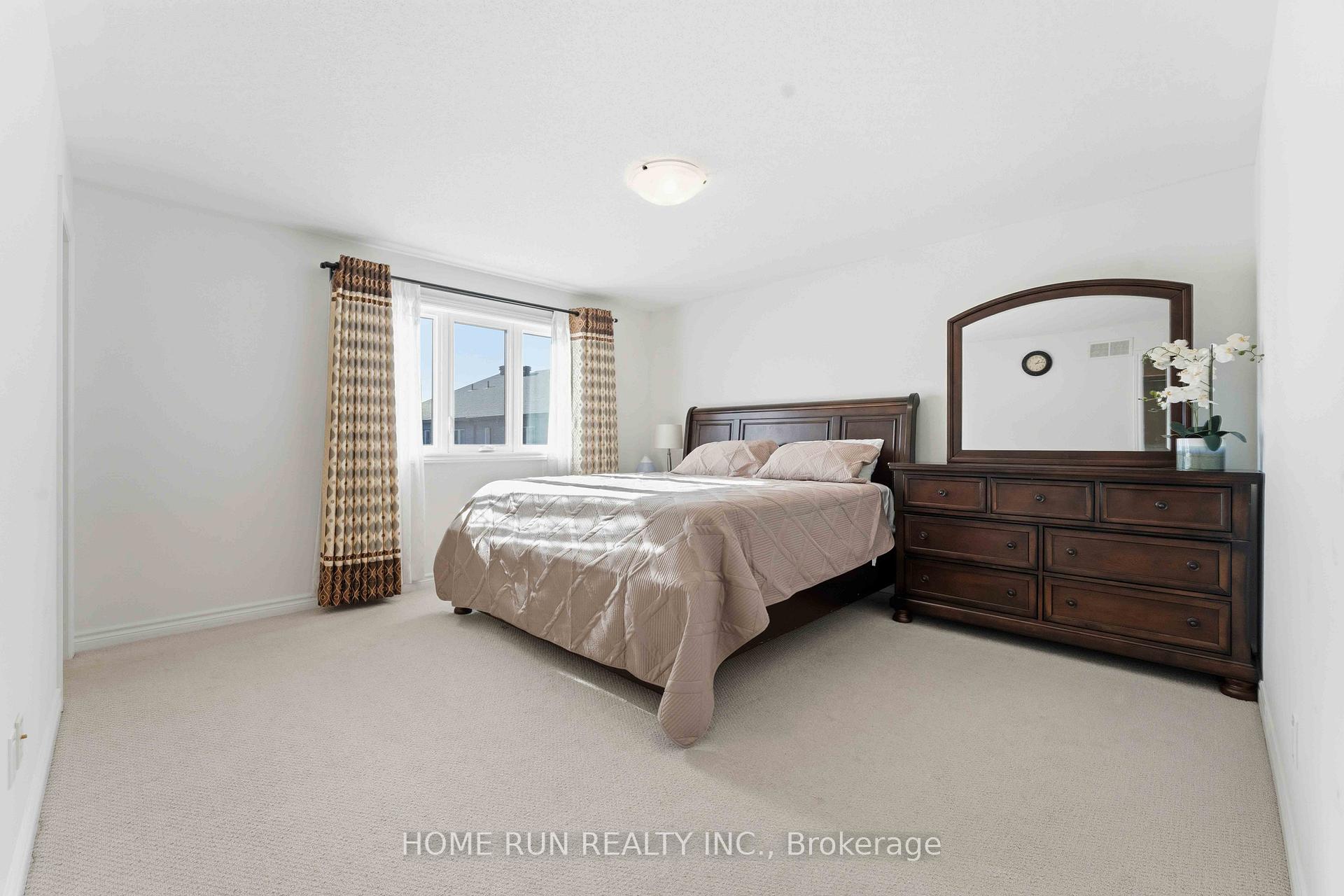 Photo 9 of 2548 Waterlilly Way, Ottawa, Barrhaven - Heritage Park — HOMEH