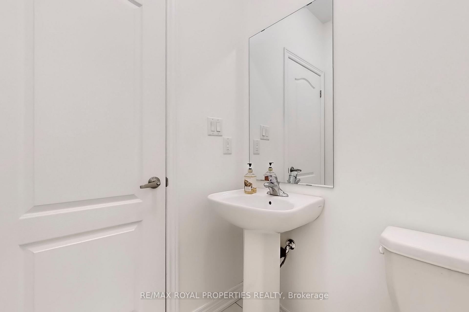 Photo 1 of 57 Decast Crescent, Markham, Box Grove — HOMEH
