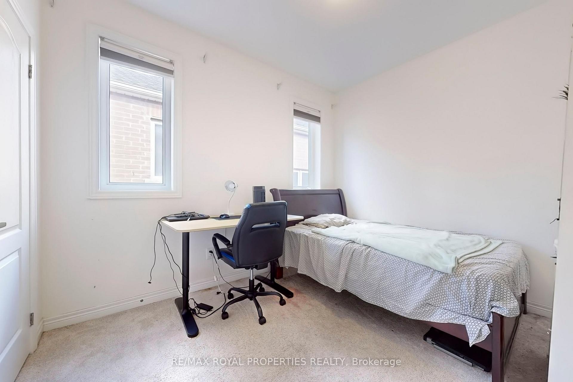 Photo 13 of 57 Decast Crescent, Markham, Box Grove — HOMEH