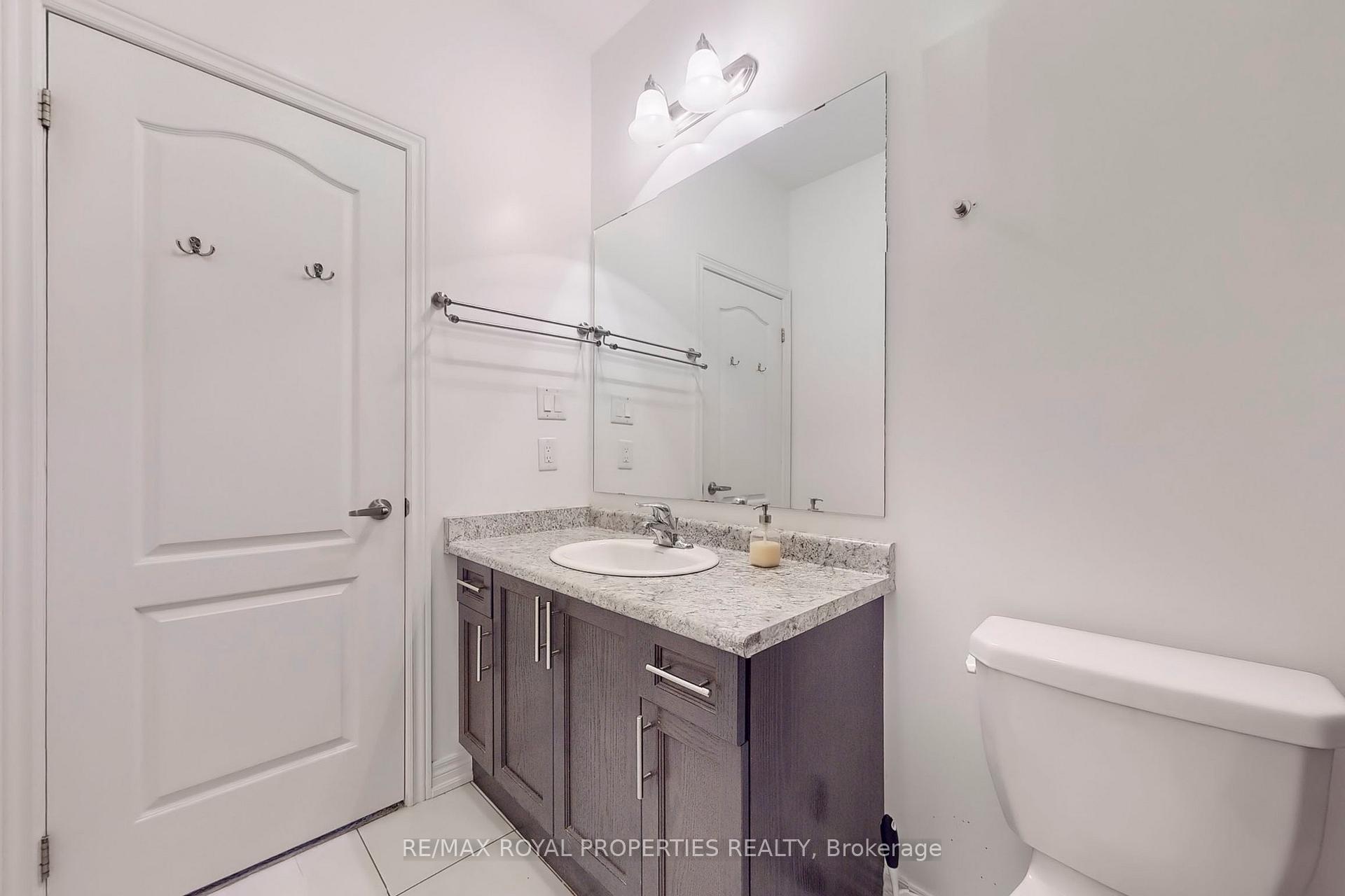 Photo 15 of 57 Decast Crescent, Markham, Box Grove — HOMEH