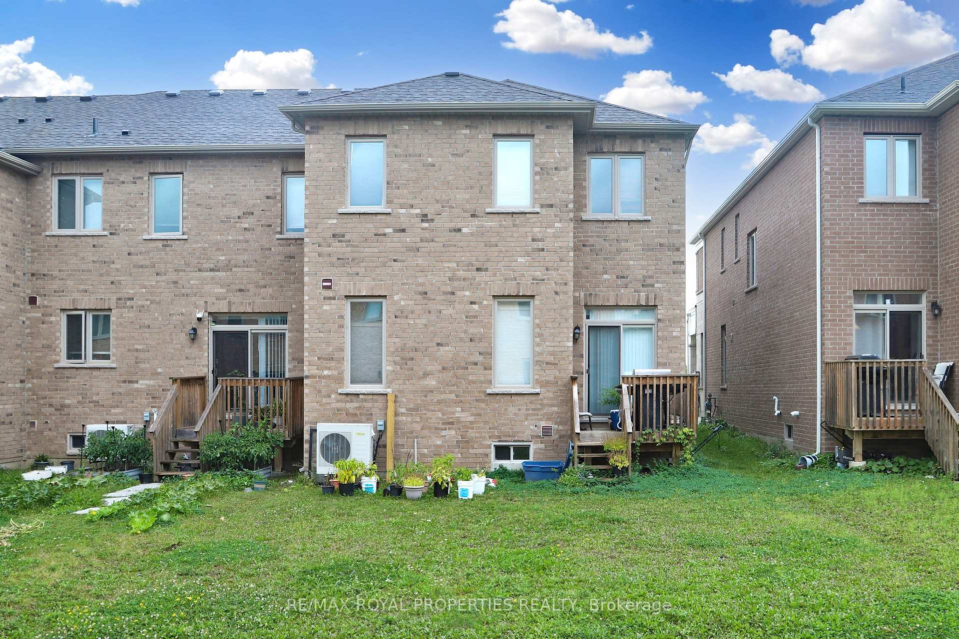 Photo 17 of 57 Decast Crescent, Markham, Box Grove — HOMEH