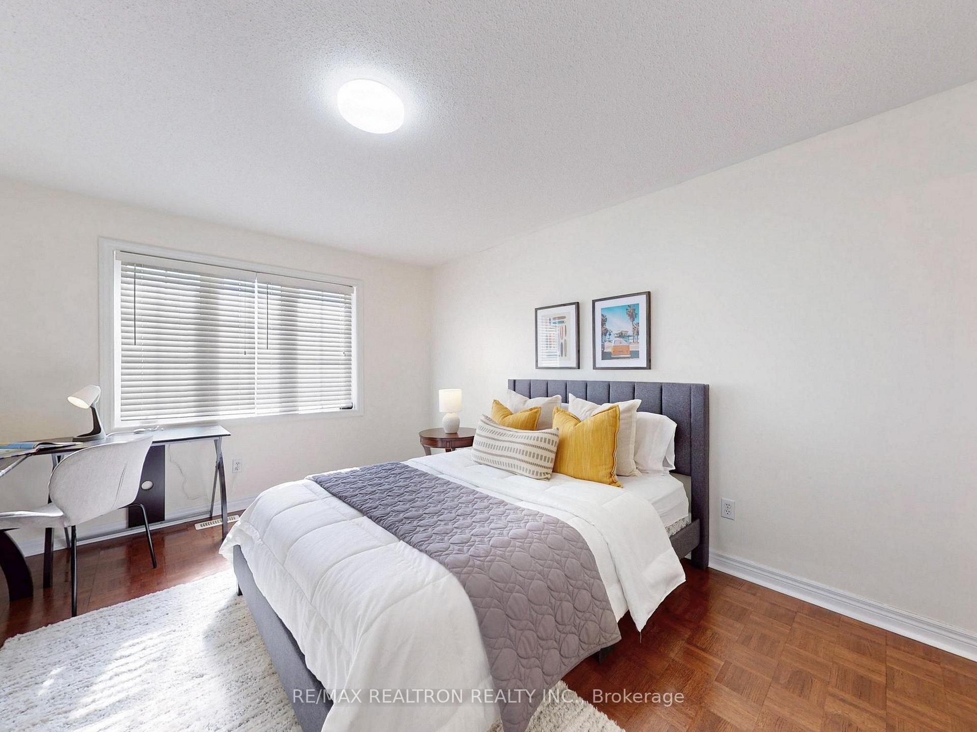 Photo 17 of 310 Thornhill Woods Drive, Vaughan, Patterson — HOMEH