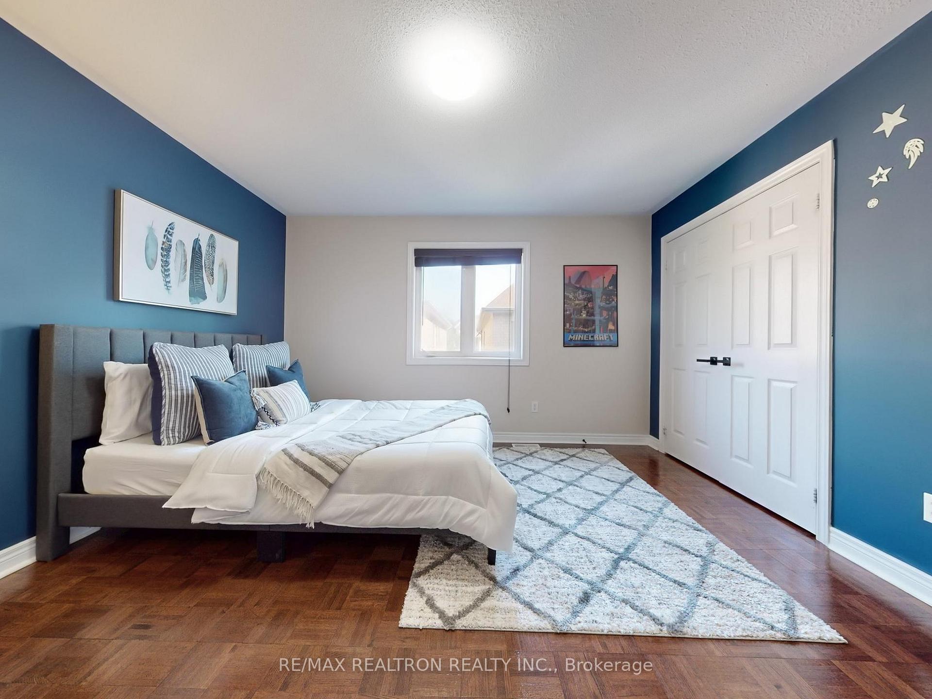 Photo 23 of 310 Thornhill Woods Drive, Vaughan, Patterson — HOMEH