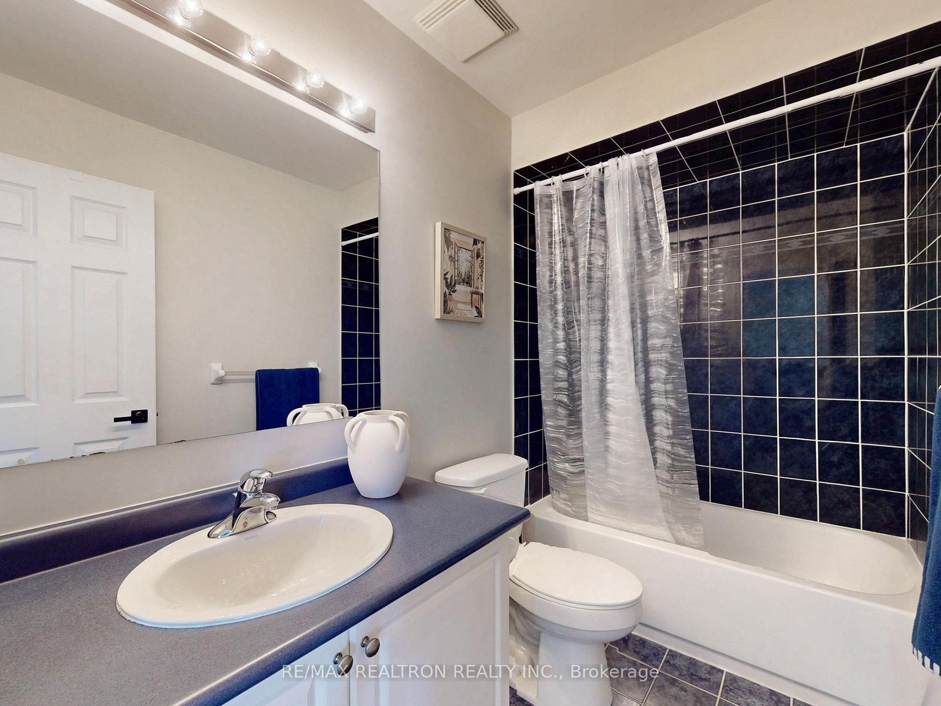 Photo 27 of 310 Thornhill Woods Drive, Vaughan, Patterson — HOMEH