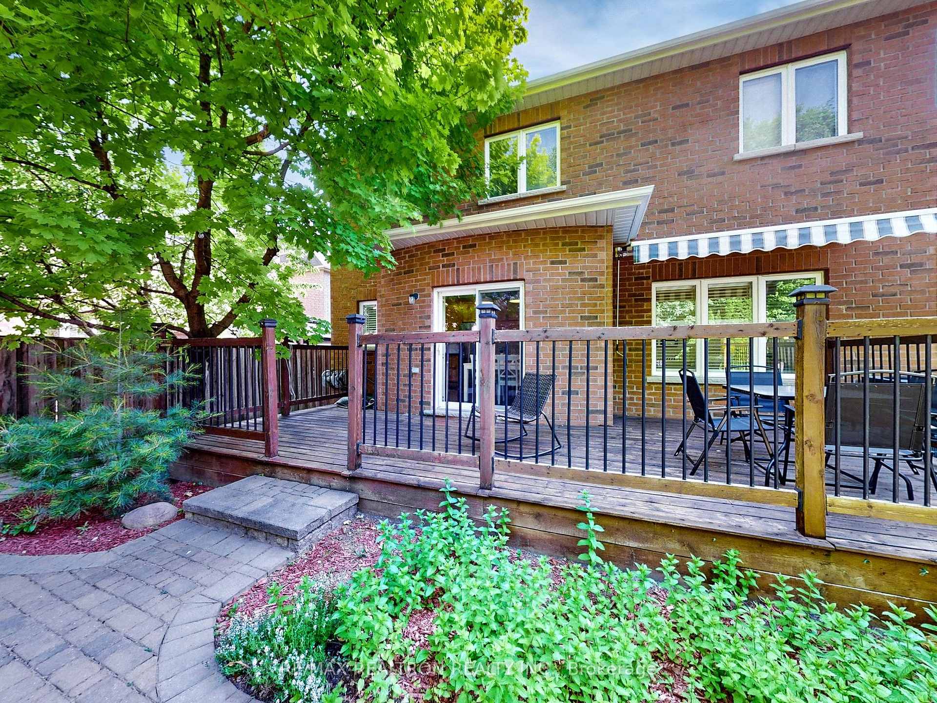 Photo 32 of 310 Thornhill Woods Drive, Vaughan, Patterson — HOMEH