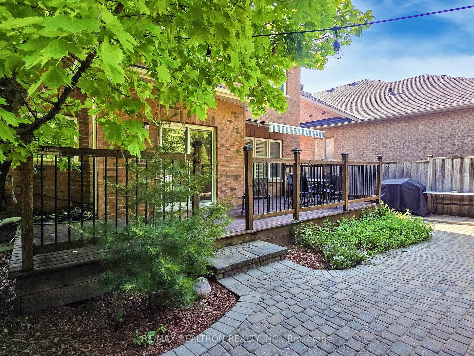 Photo 33 of 310 Thornhill Woods Drive, Vaughan, Patterson — HOMEH