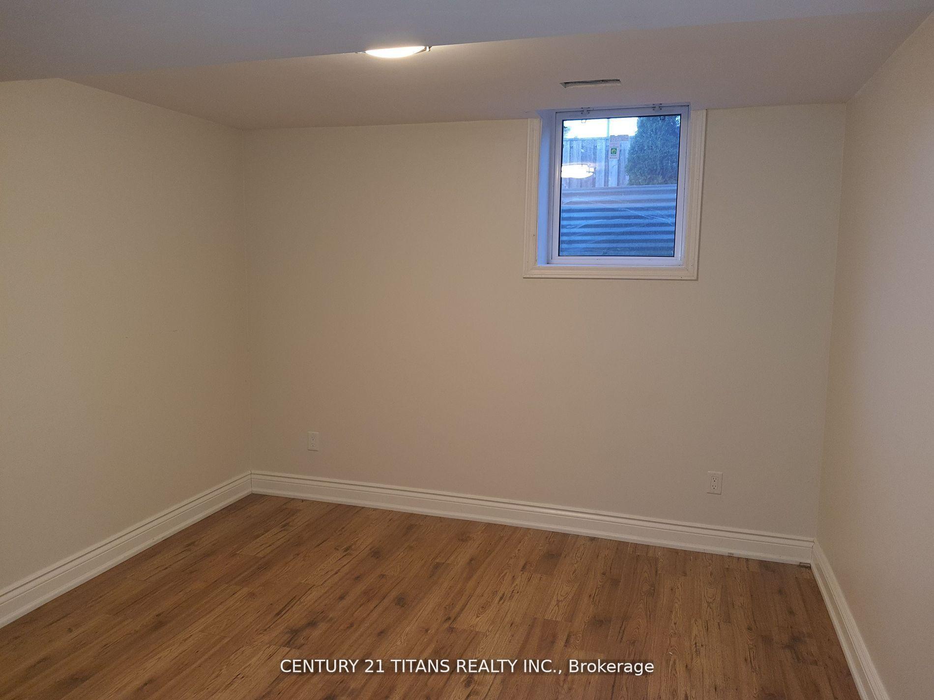Photo 7 of 44 Ashbury Boulevard, Ajax, South East — HOMEH