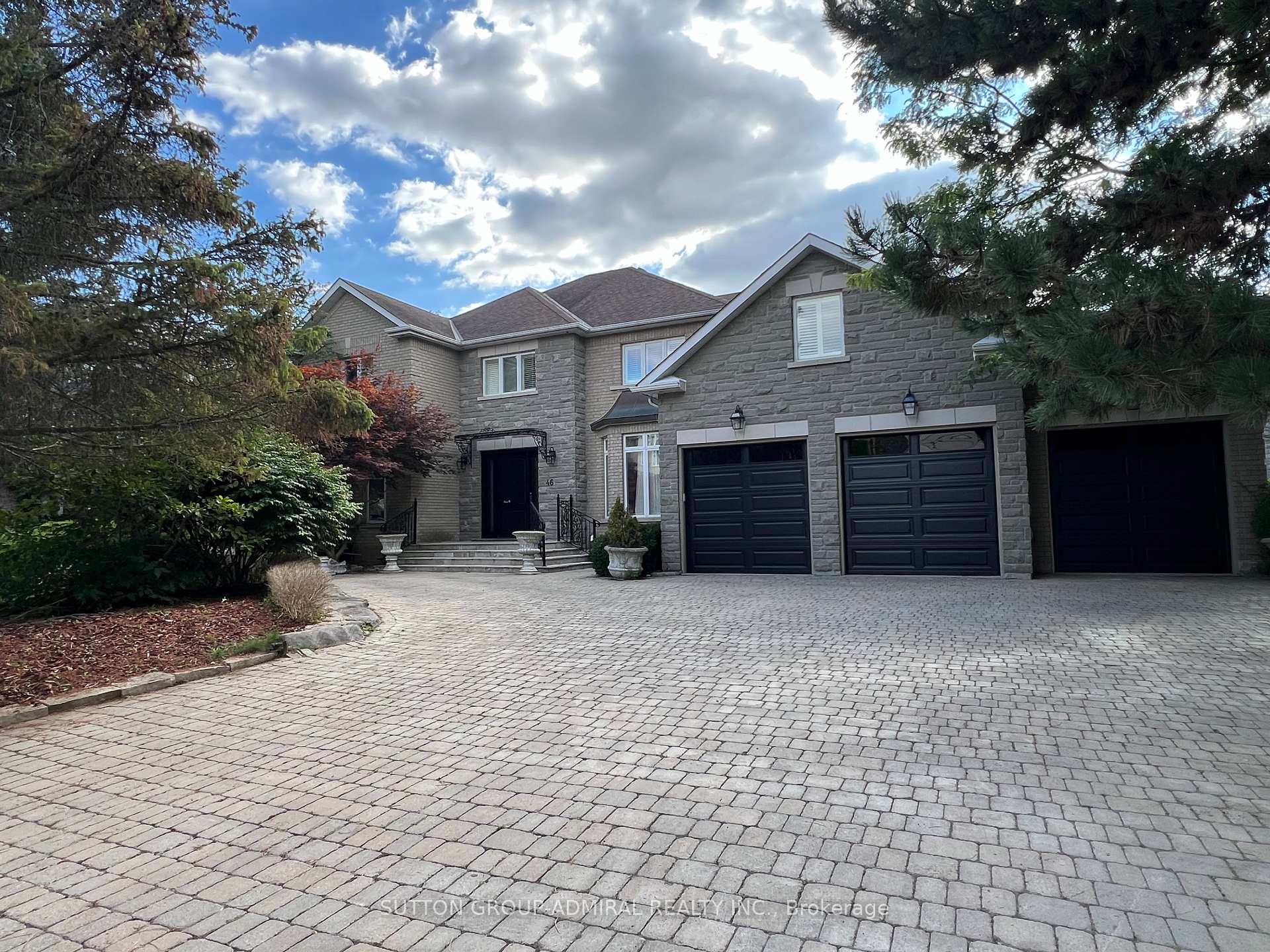 Front of 46 Humberview Drive