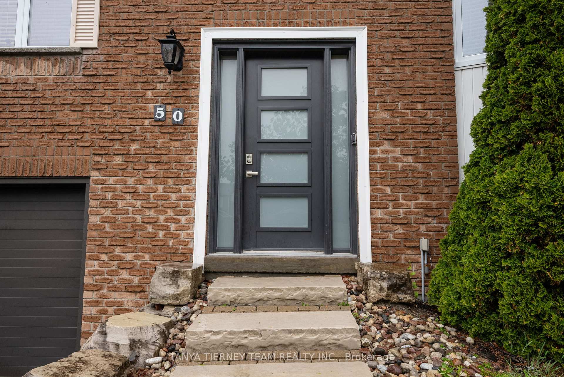 Photo 5 of 50 Lowder Place, Whitby, Blue Grass Meadows — HOMEH