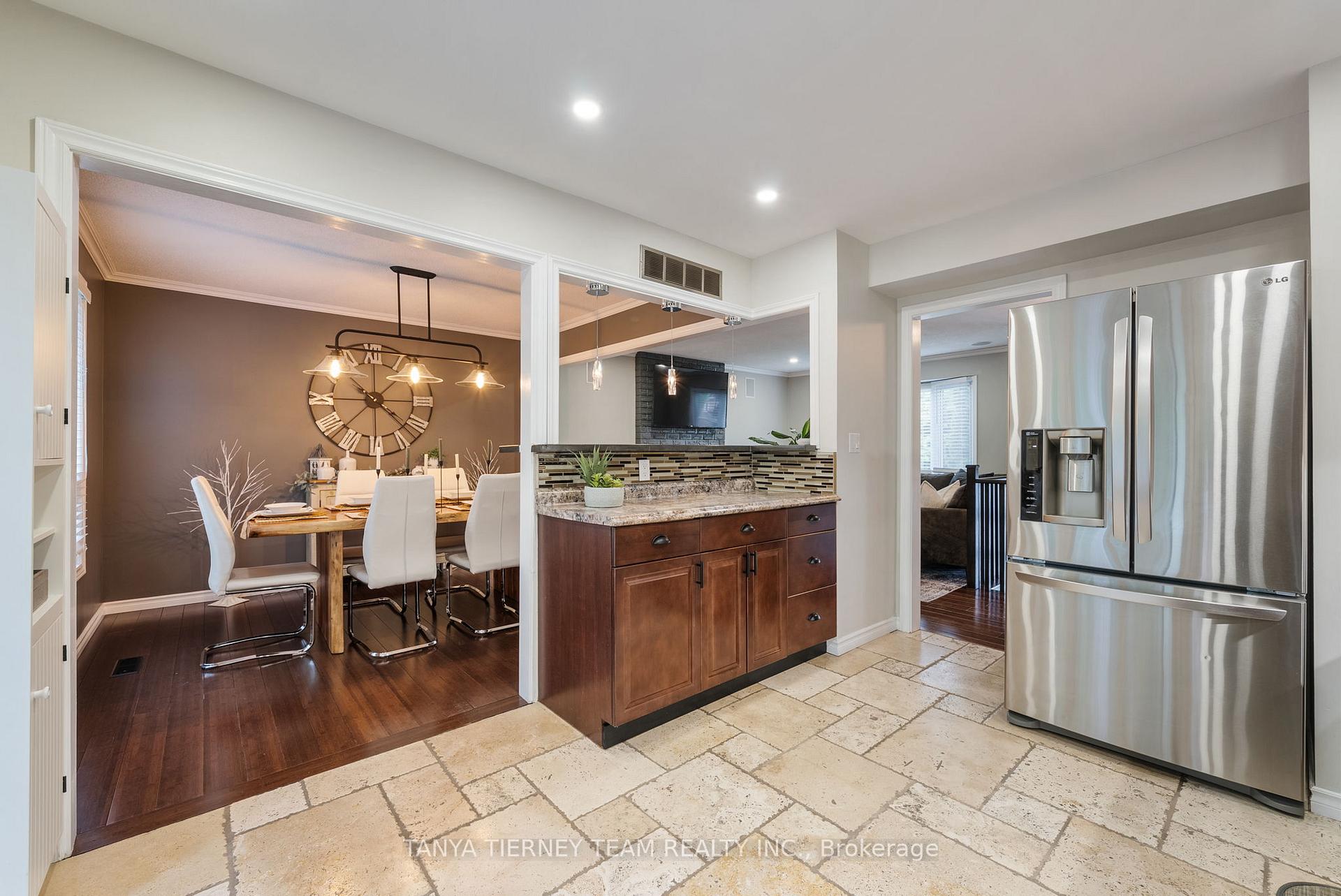 Photo 14 of 50 Lowder Place, Whitby, Blue Grass Meadows — HOMEH
