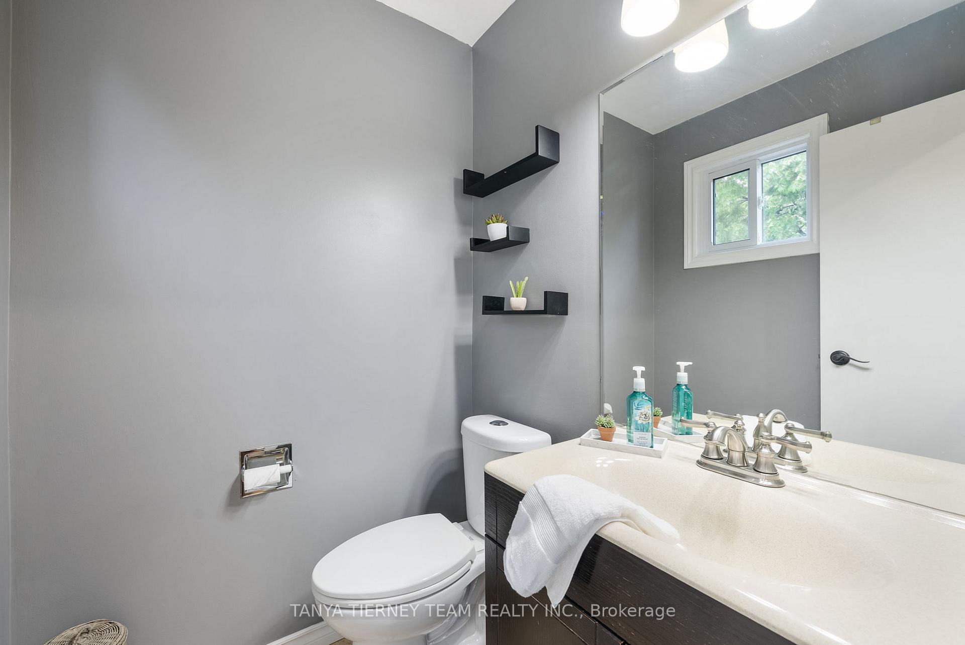 Photo 20 of 50 Lowder Place, Whitby, Blue Grass Meadows — HOMEH