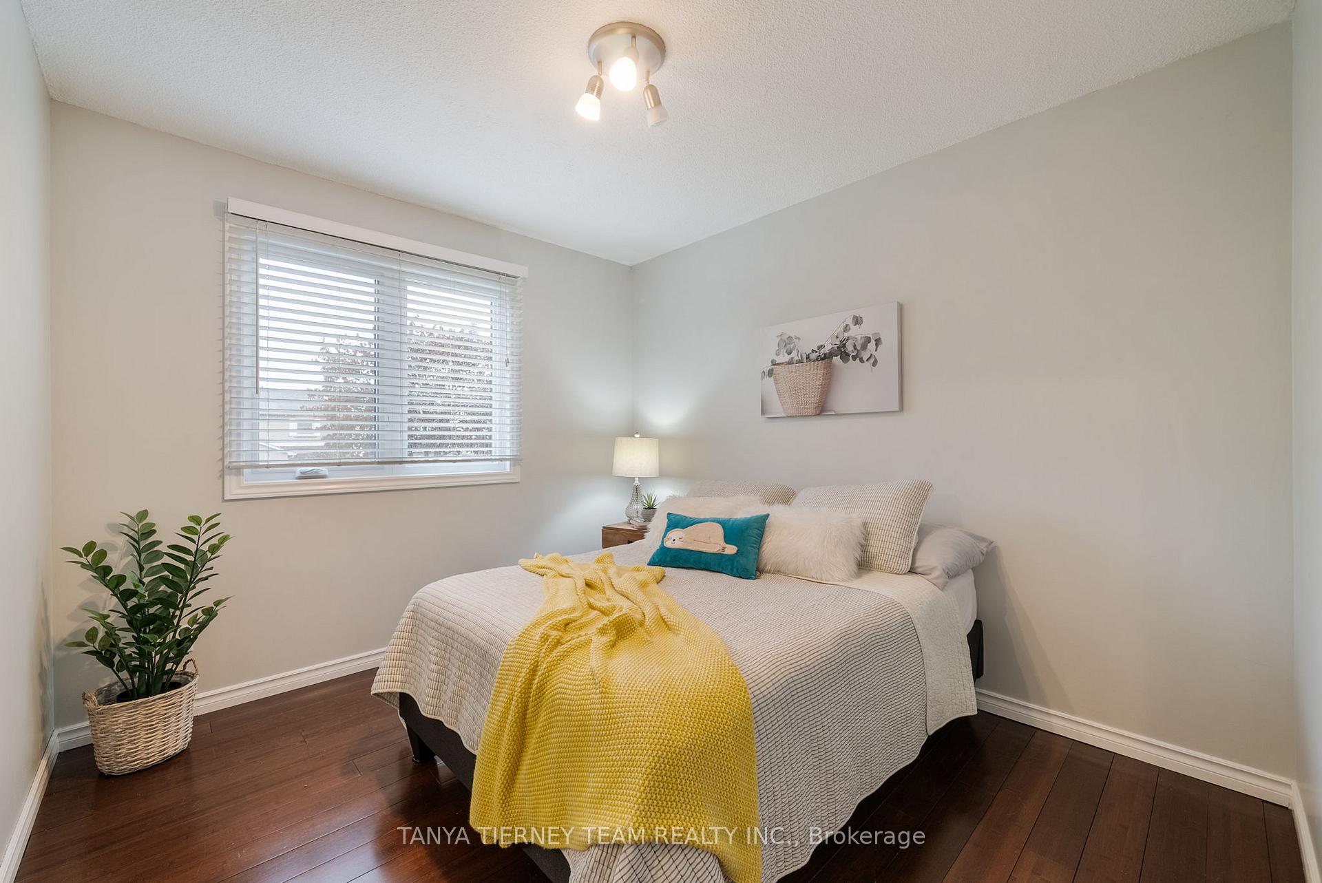 Photo 21 of 50 Lowder Place, Whitby, Blue Grass Meadows — HOMEH