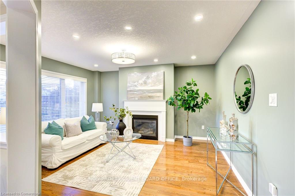 Photo 5 of 15 Staines Street, Woolwich, Breslau — HOMEH