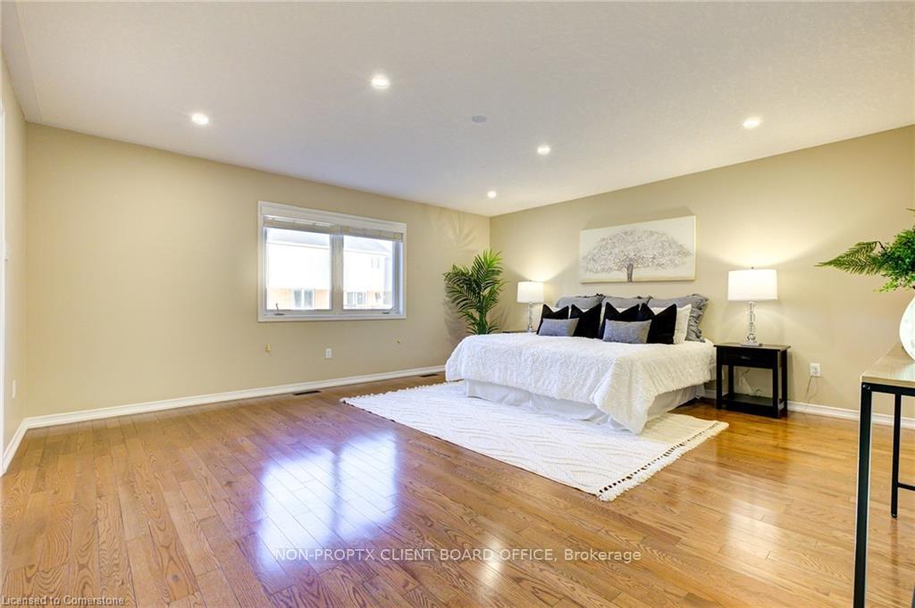 Photo 14 of 15 Staines Street, Woolwich, Breslau — HOMEH