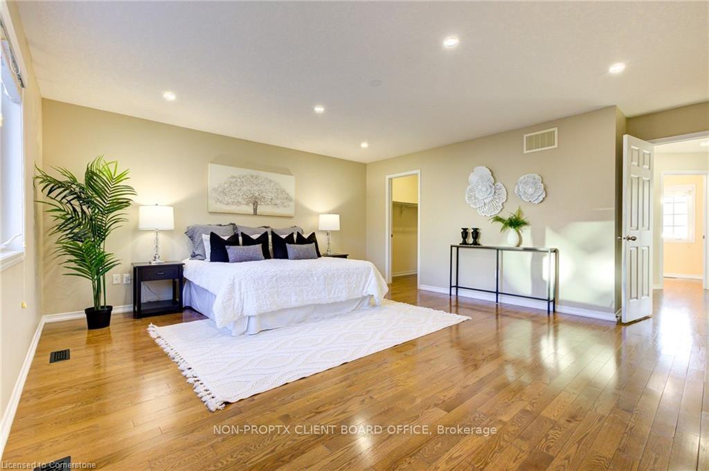 Photo 15 of 15 Staines Street, Woolwich, Breslau — HOMEH