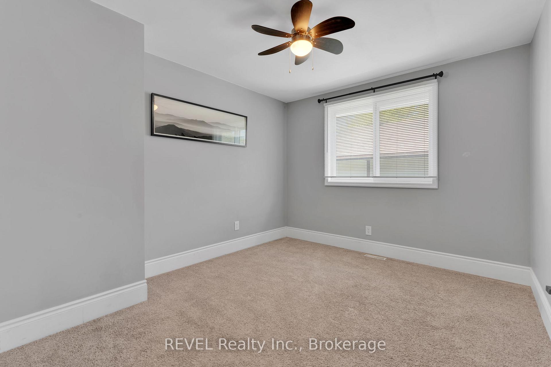Photo 17 of 120 Royal Oak Drive, Welland, N. Welland — HOMEH