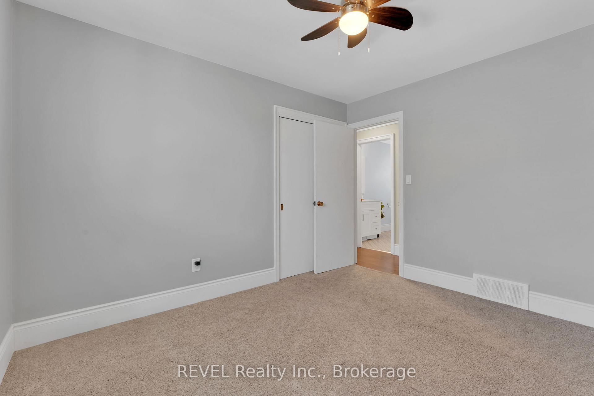 Photo 18 of 120 Royal Oak Drive, Welland, N. Welland — HOMEH