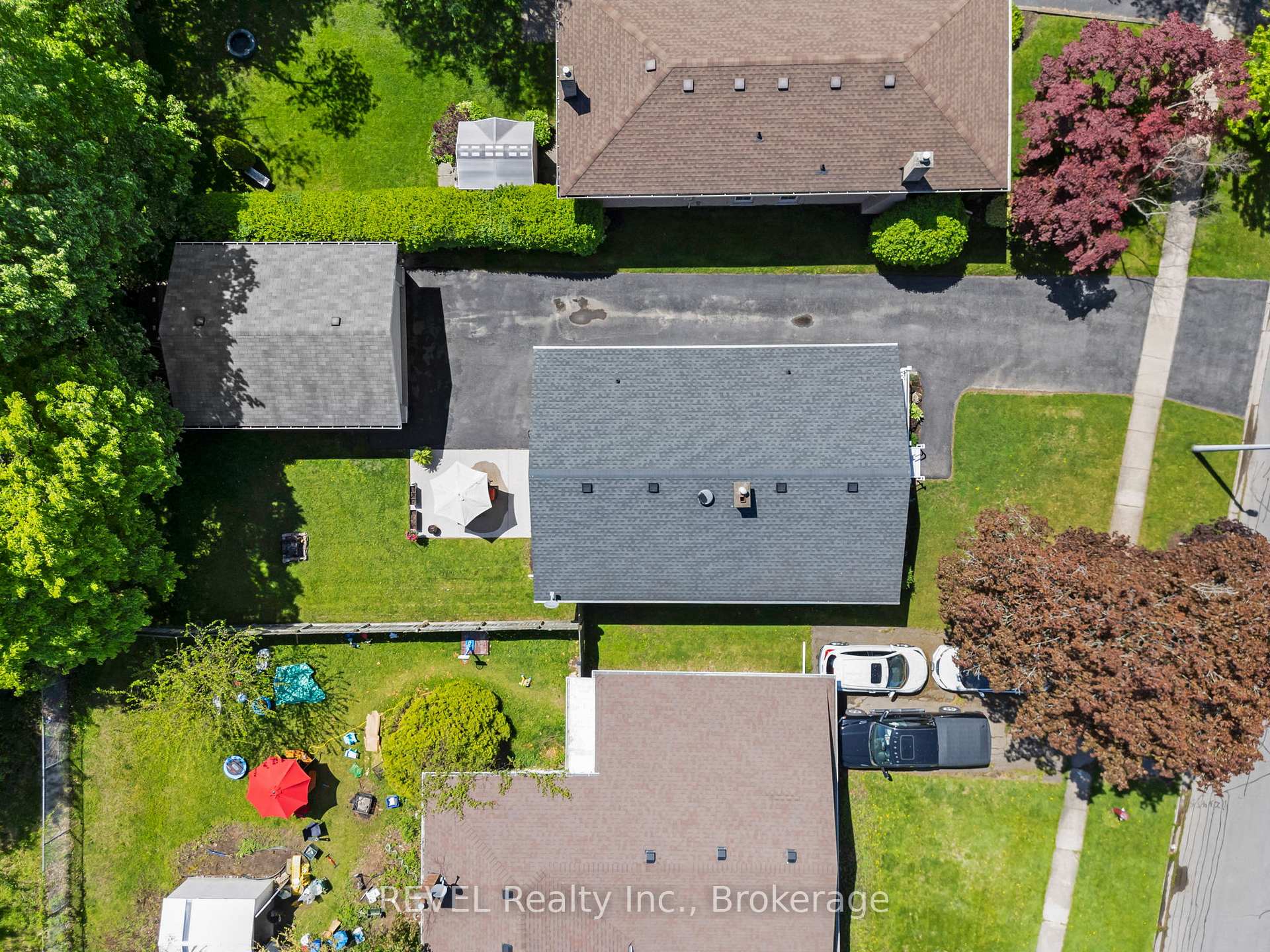 Photo 43 of 120 Royal Oak Drive, Welland, N. Welland — HOMEH