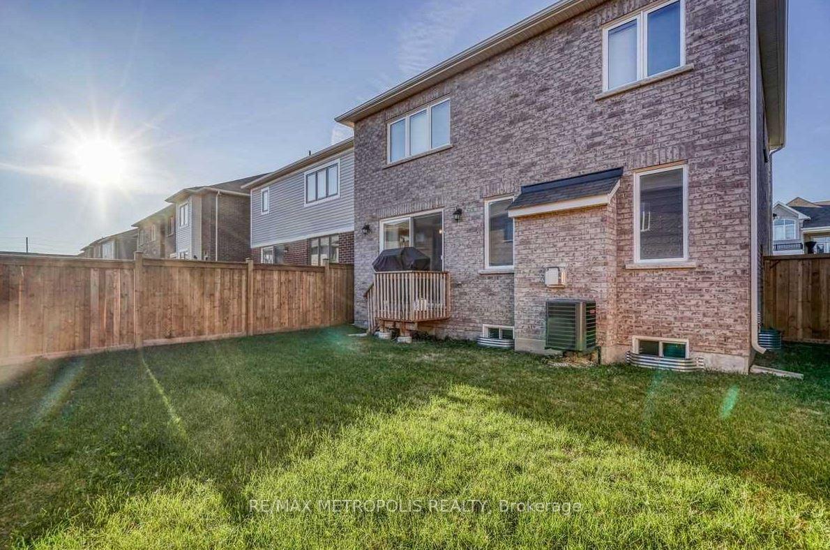 Photo 32 of Unit Upper, 66 Westfield Drive, Whitby, Rural Whitby — HOMEH