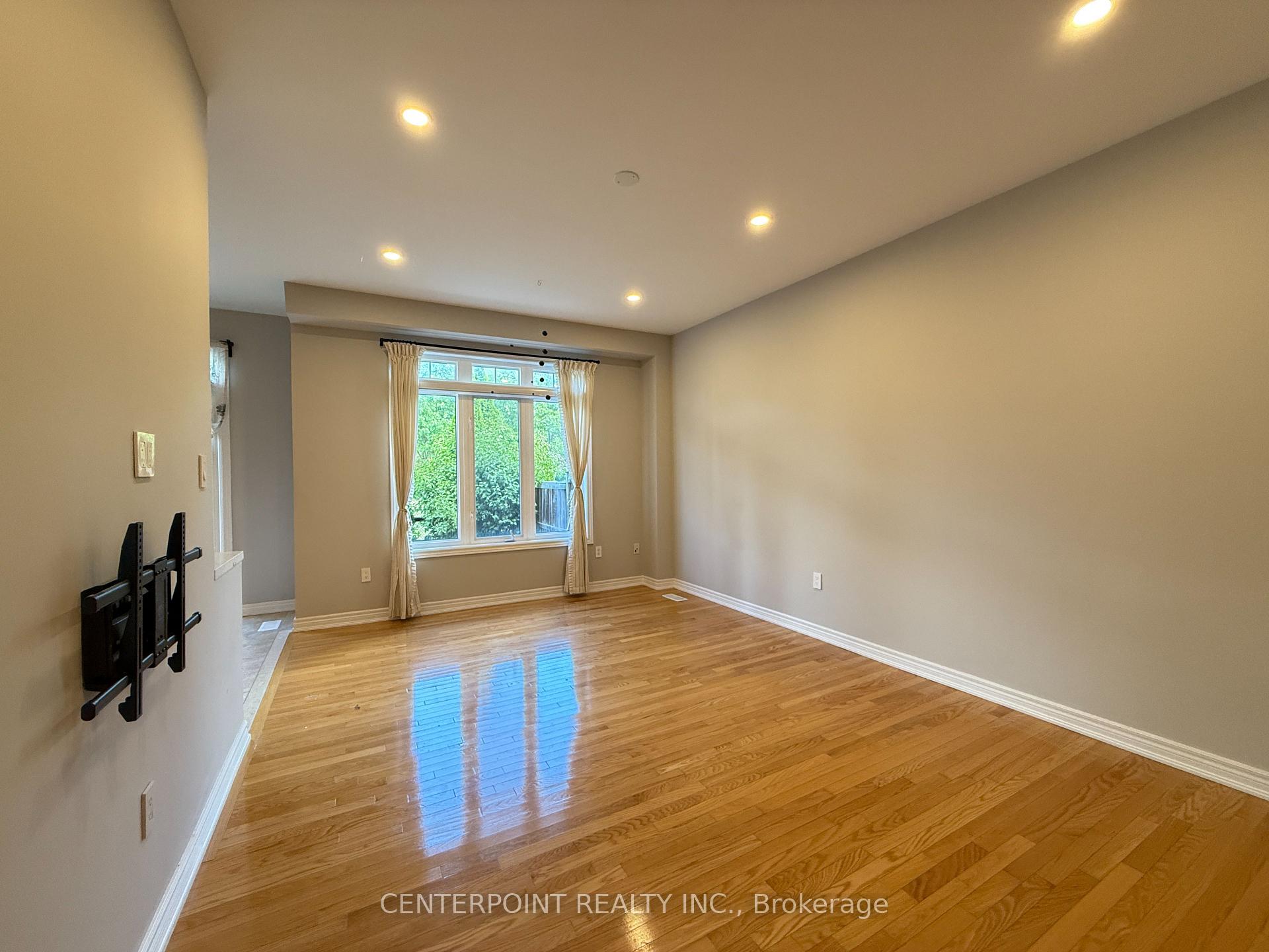 Photo 5 of 80 Gauguin Avenue, Vaughan, Patterson — HOMEH