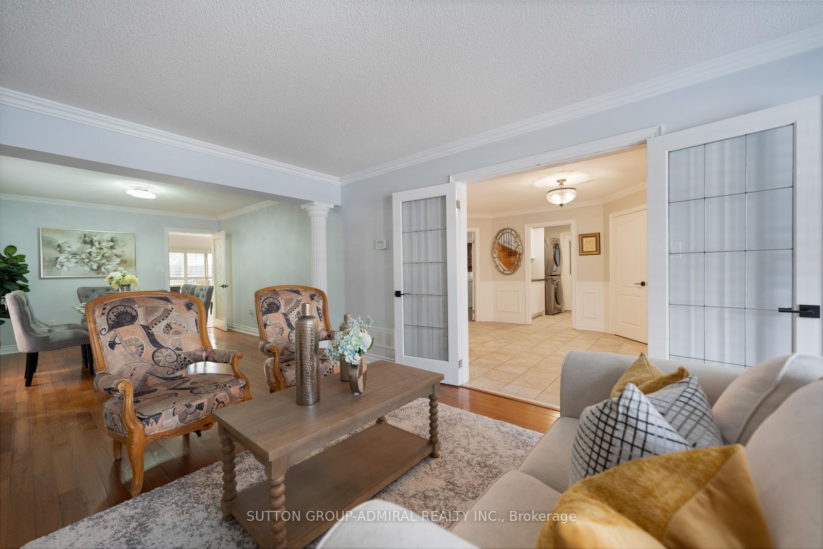 Photo 3 of 117 Flamingo Road, Vaughan, Uplands — HOMEH