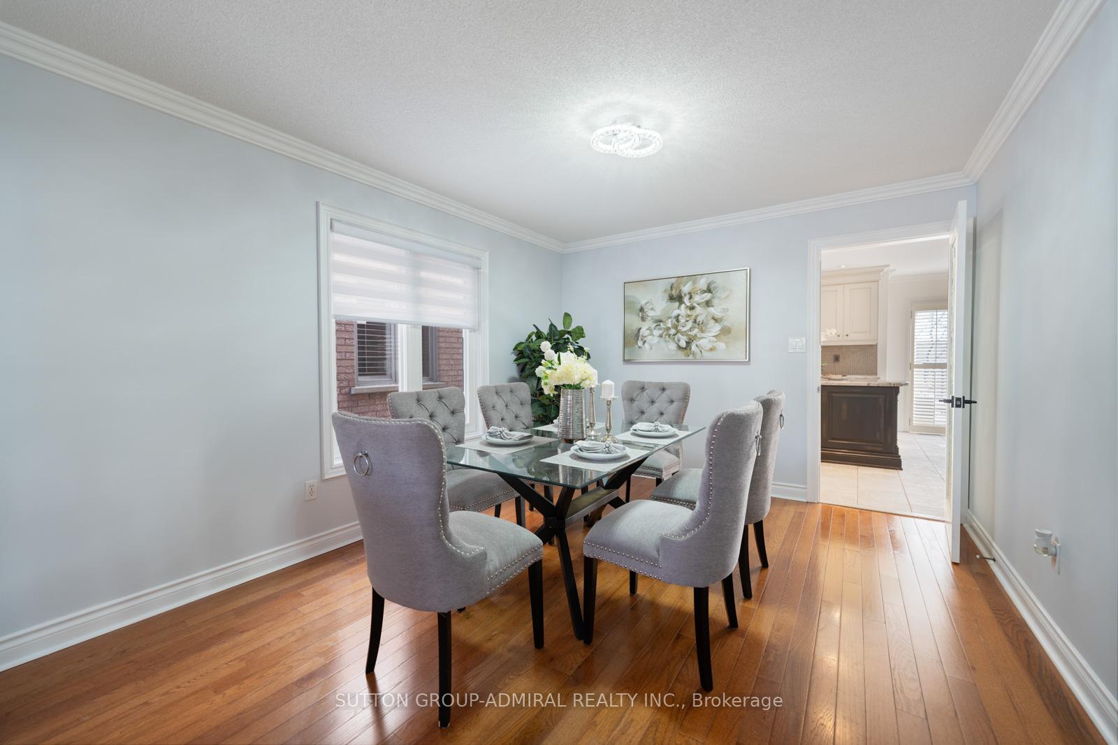 Photo 4 of 117 Flamingo Road, Vaughan, Uplands — HOMEH