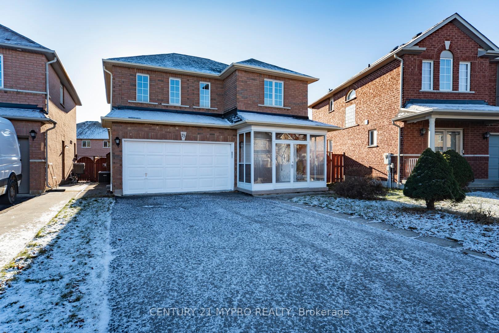 Photo 2 of 75 Westchester Crescent, Markham, Berczy — HOMEH