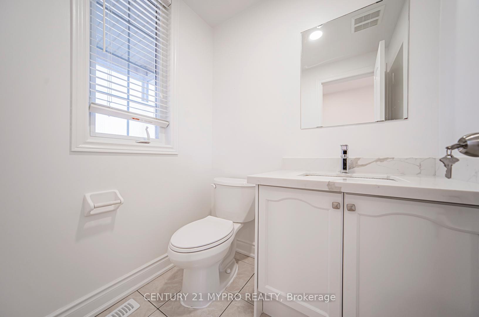 Photo 12 of 75 Westchester Crescent, Markham, Berczy — HOMEH