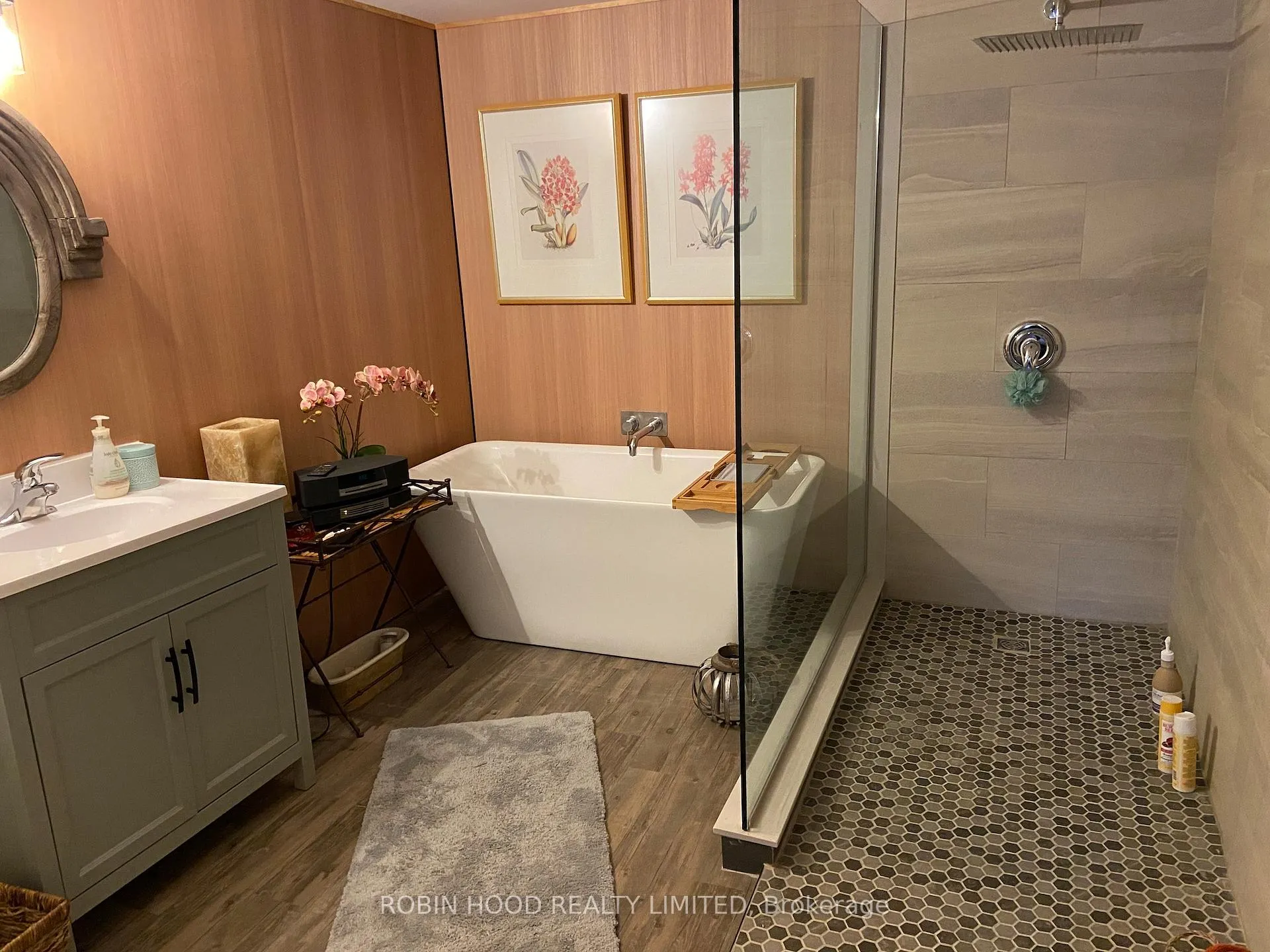 Photo 11 of 119 Applevale Court, Blue Mountains — HOMEH