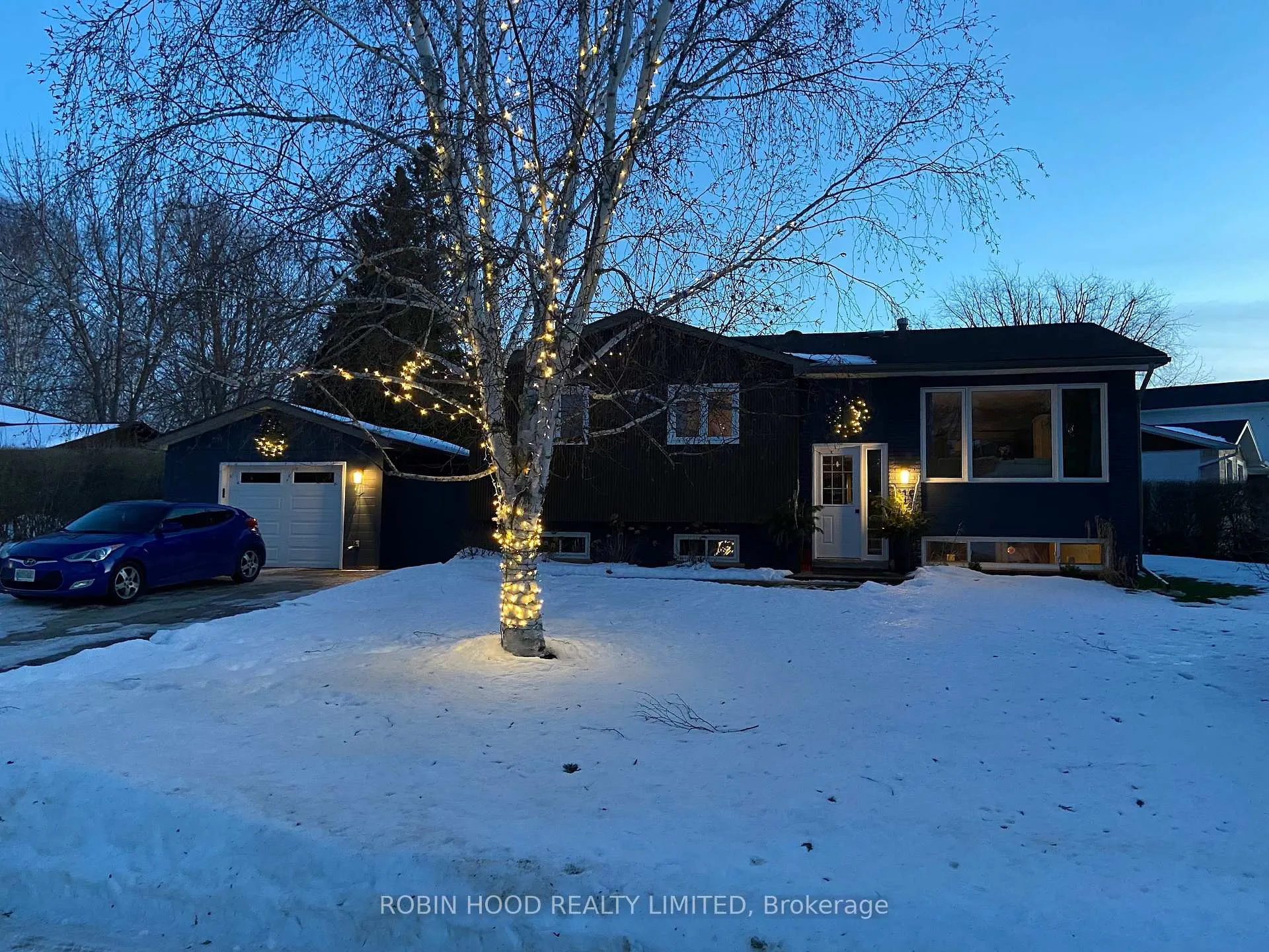 Photo 12 of 119 Applevale Court, Blue Mountains — HOMEH