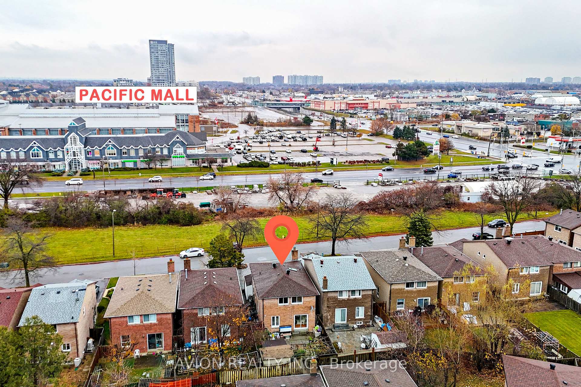 Photo 3 of 74 Appleby Crescent, Markham, Milliken Mills West — HOMEH