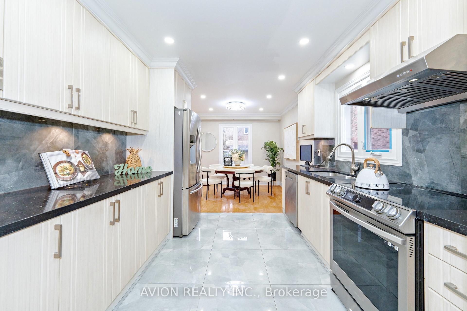 Photo 8 of 74 Appleby Crescent, Markham, Milliken Mills West — HOMEH