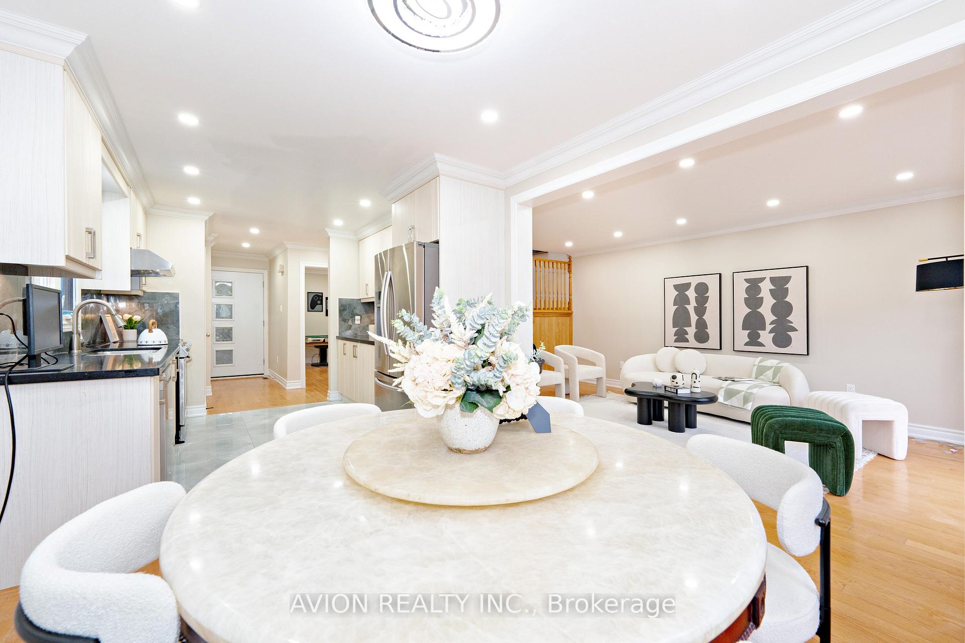 Photo 14 of 74 Appleby Crescent, Markham, Milliken Mills West — HOMEH