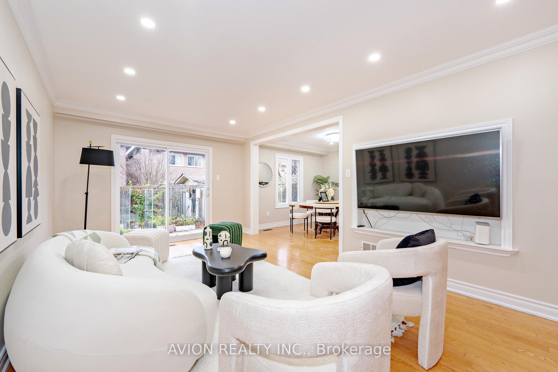 Photo 16 of 74 Appleby Crescent, Markham, Milliken Mills West — HOMEH