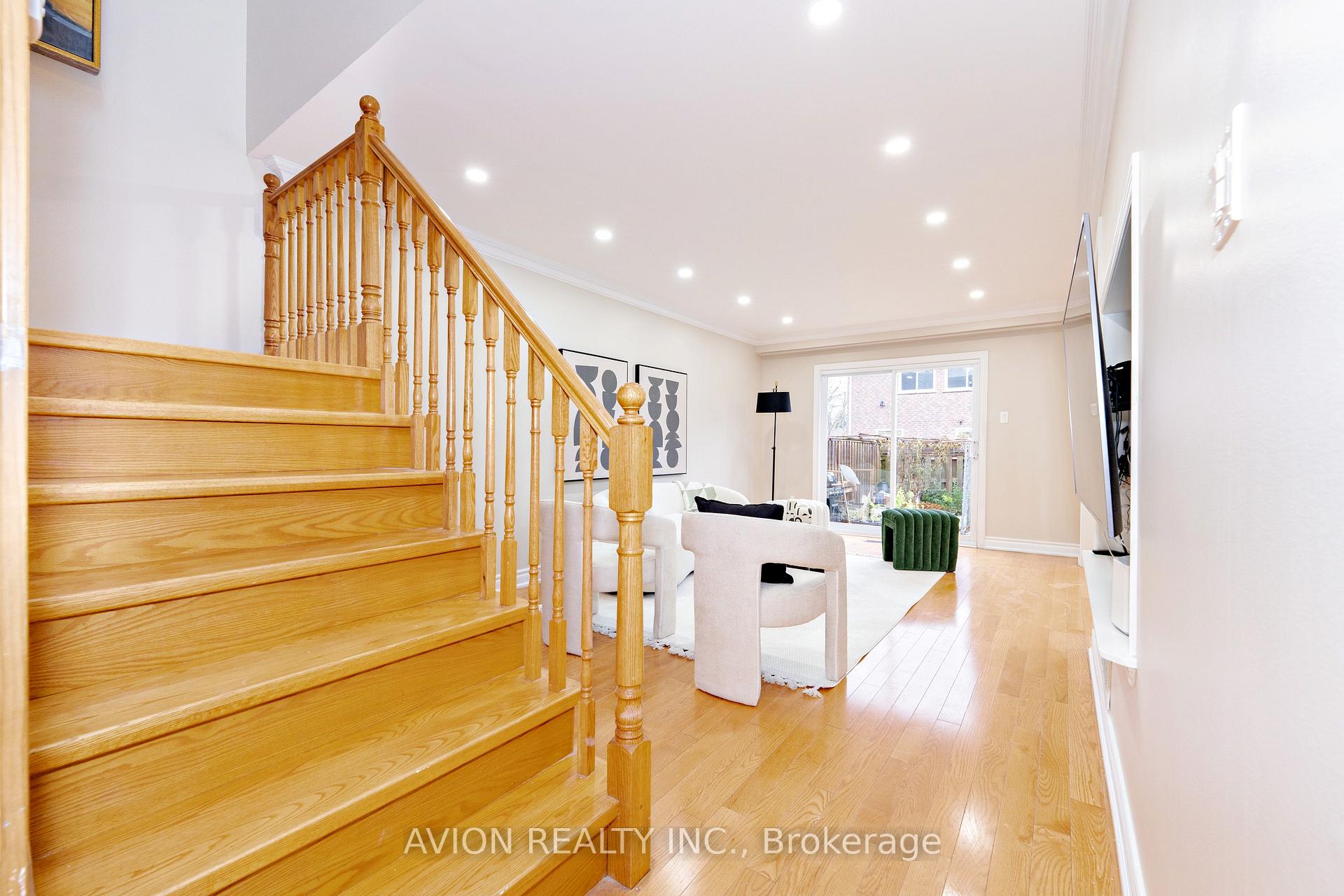 Photo 19 of 74 Appleby Crescent, Markham, Milliken Mills West — HOMEH