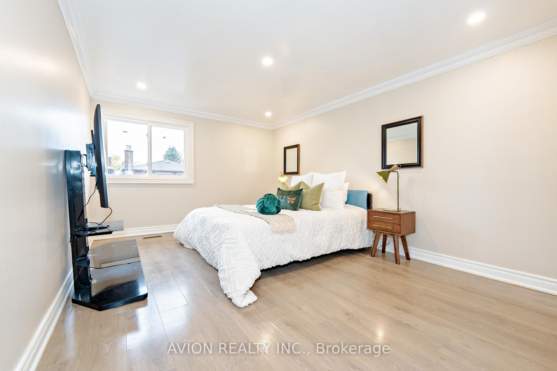 Photo 28 of 74 Appleby Crescent, Markham, Milliken Mills West — HOMEH