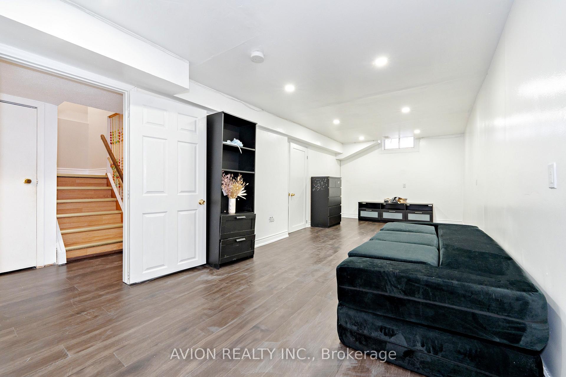 Photo 34 of 74 Appleby Crescent, Markham, Milliken Mills West — HOMEH