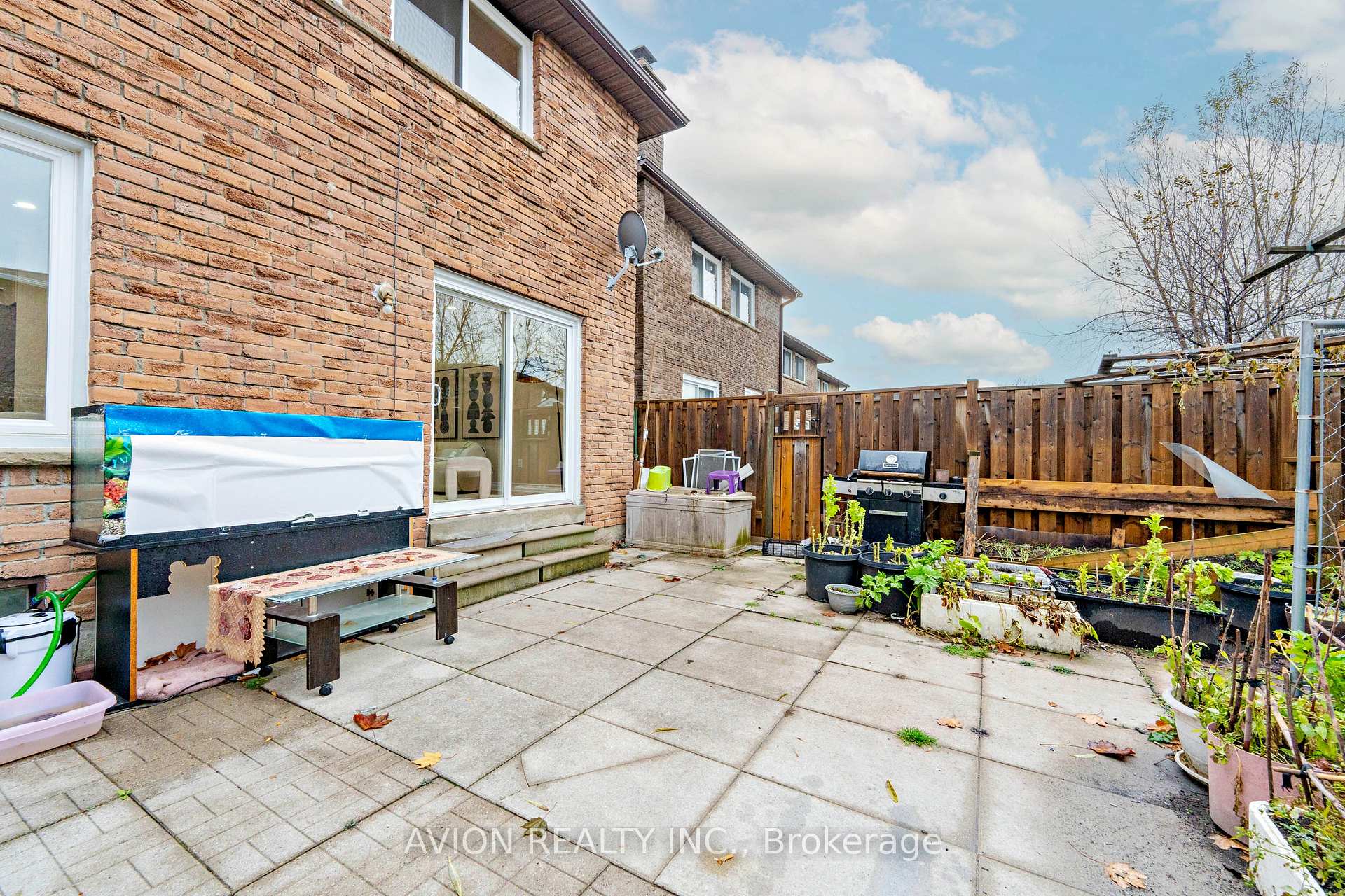 Photo 38 of 74 Appleby Crescent, Markham, Milliken Mills West — HOMEH