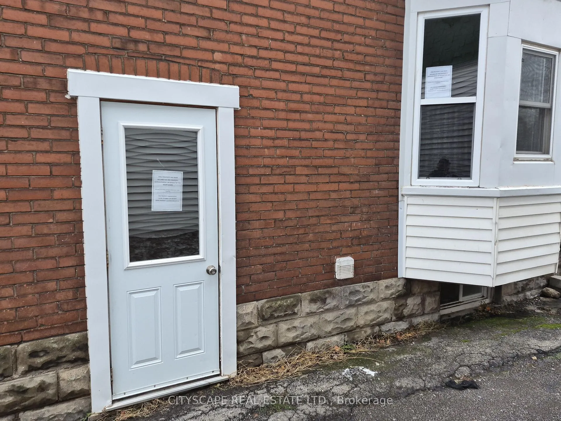 Photo 3 of 28 Margery Road, Welland, Welland Downtown — HOMEH