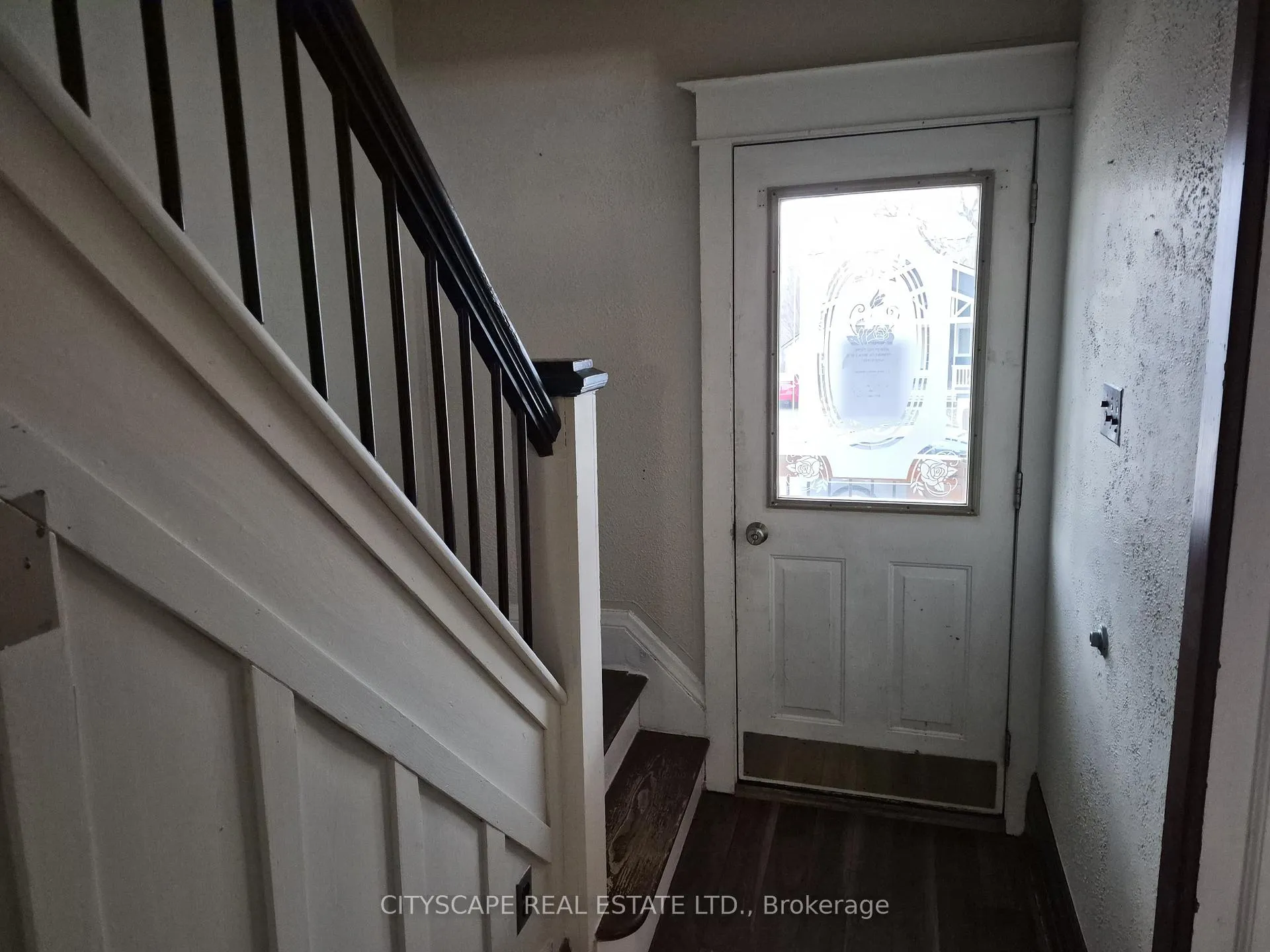 Photo 4 of 28 Margery Road, Welland, Welland Downtown — HOMEH