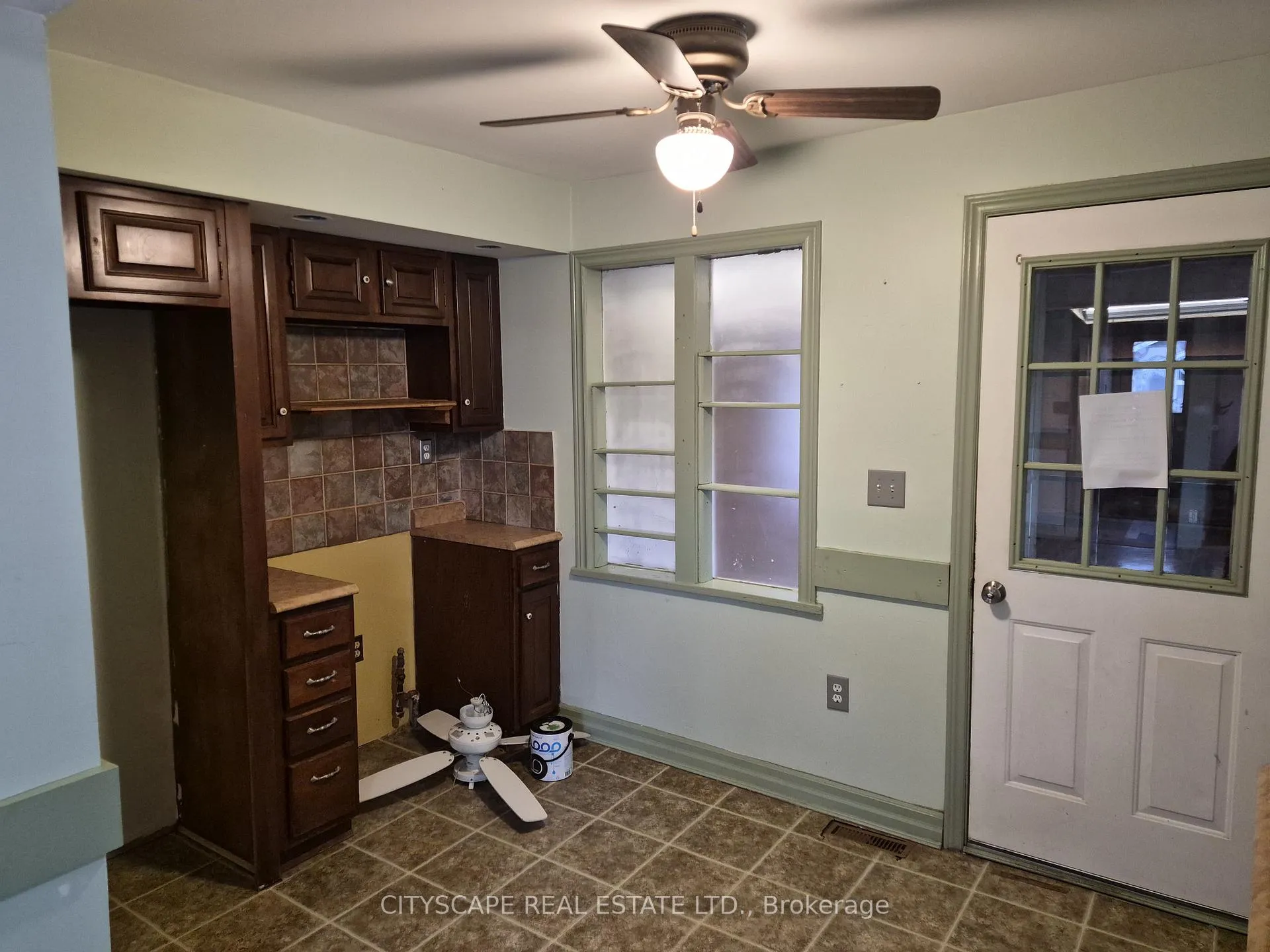 Photo 6 of 28 Margery Road, Welland, Welland Downtown — HOMEH