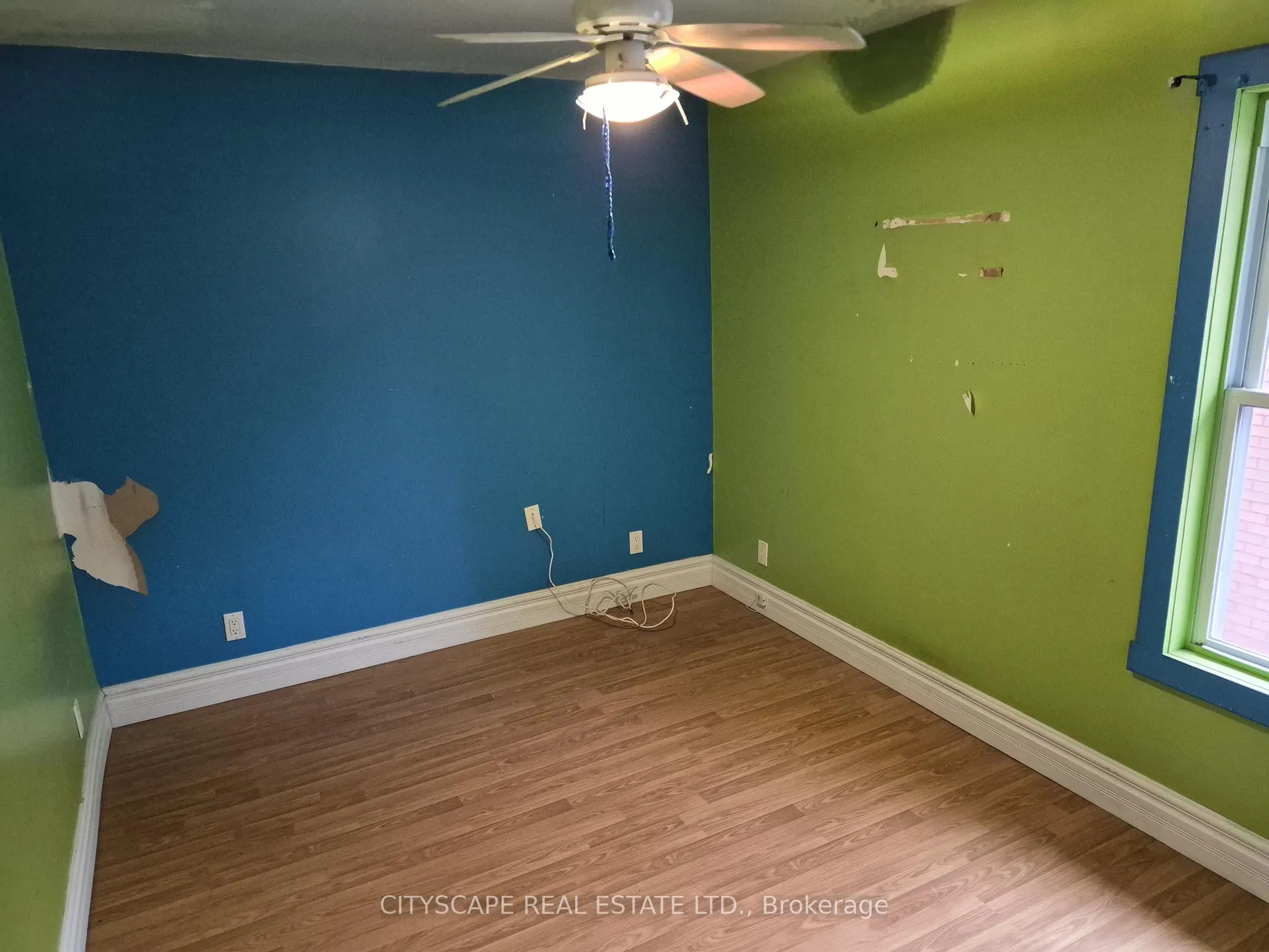 Photo 17 of 28 Margery Road, Welland, Welland Downtown — HOMEH