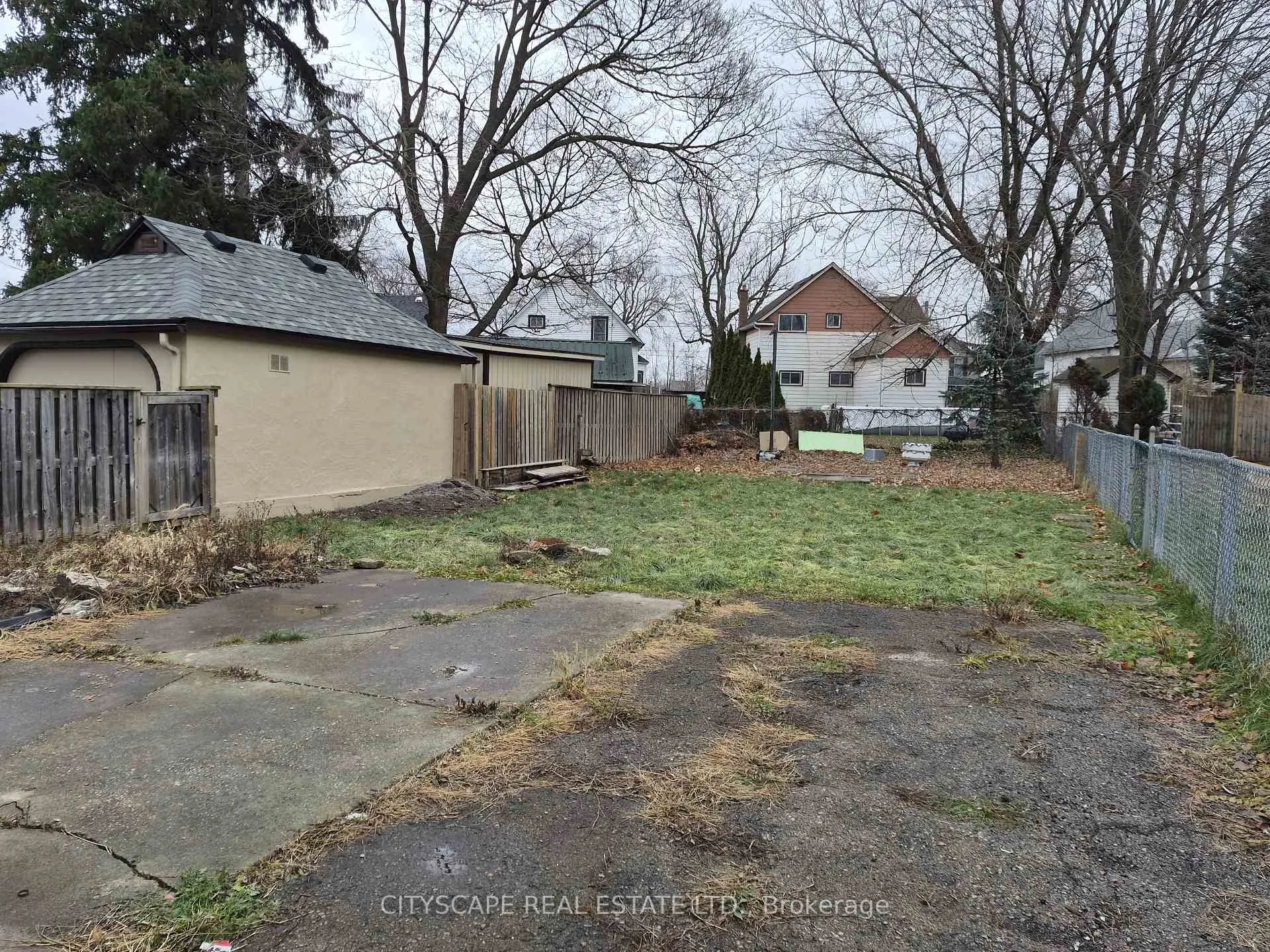 Photo 26 of 28 Margery Road, Welland, Welland Downtown — HOMEH